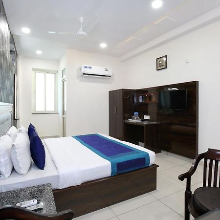 Oyo Hotel Obr Inn Ludhiana Luaran gambar