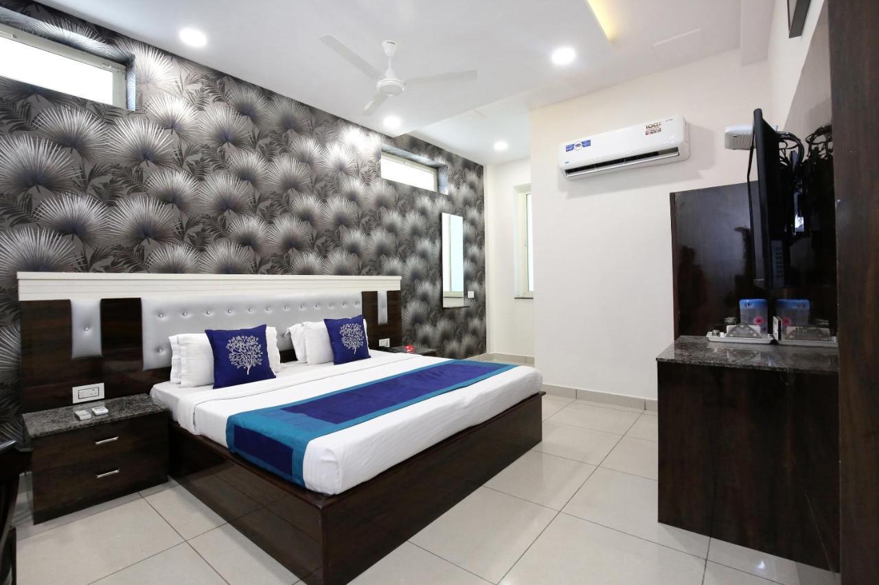 Oyo Hotel Obr Inn Ludhiana Luaran gambar